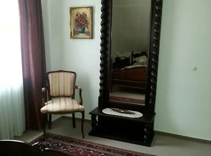 Haus Schonblick 아파트 *